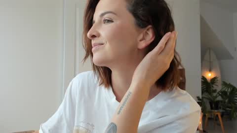 Snapshot of missalexthorn chatting on 03-01-26, 09:11 Alexandra Thorn online show from 03-01-26, 09:11