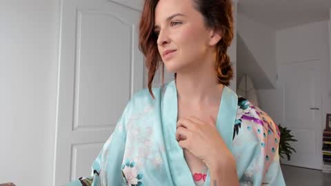 Snapshot of missalexthorn chatting on 03-06-26, 08:33 Alexandra Thorn online show from 03-06-26, 08:33