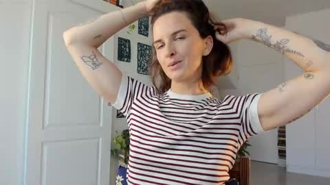 Snapshot of missalexthorn chatting on 03-12-26, 10:21 Alexandra Thorn online show from 03-12-26, 10:21