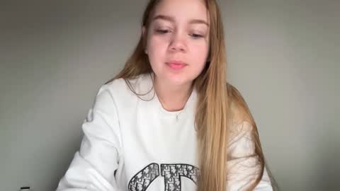 Ameliahs online show from 11-06-25, 12:50