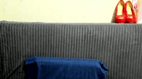 Snapshot of missanalis chatting on 04-13-26, 08:14 Miss Ana online show from 04-13-26, 08:14