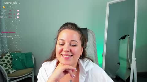Snapshot of missbecca_ chatting on 03-04-25, 10:46 Becca online show from 03-04-25, 10:46