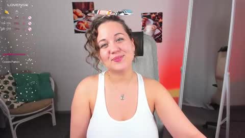 Snapshot of missbecca_ chatting on 03-07-25, 01:51 Becca online show from 03-07-25, 01:51