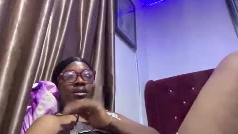 Snapshot of missbellerina chatting on 02-12-26, 10:05 Missbelle online show from 02-12-26, 10:05