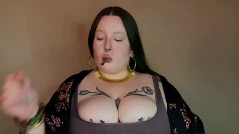 Snapshot of missbika chatting on 07-07-26, 04:11 Miss Bika online show from 07-07-26, 04:11