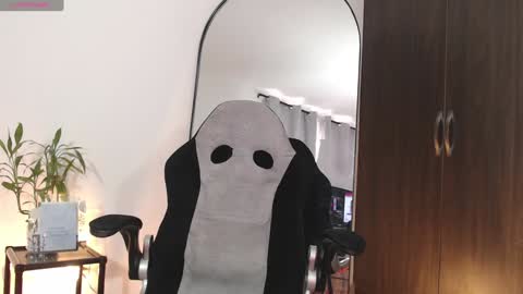 Snapshot of missblair12 chatting on 01-31-25, 03:22 MissBlair online show from 01-31-25, 03:22