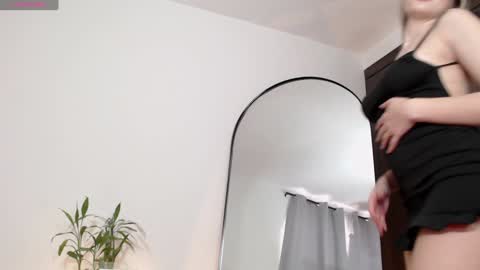 Snapshot of missblair12 chatting on 02-03-25, 03:38 MissBlair online show from 02-03-25, 03:38