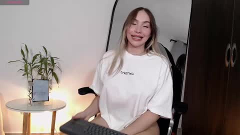 Snapshot of missblair12 chatting on 03-01-25, 11:26 MissBlair online show from 03-01-25, 11:26