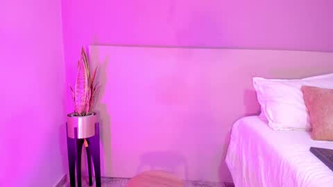 Miss Bombom online show from 09-21-25, 01:51