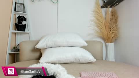 Snapshot of missbrasil_ chatting on 06-19-26, 11:36 Sara Vanegas online show from 06-19-26, 11:36