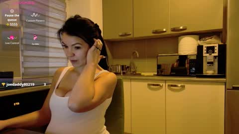Snapshot of missbya chatting on 01-12-26, 05:56 missbya online show from 01-12-26, 05:56
