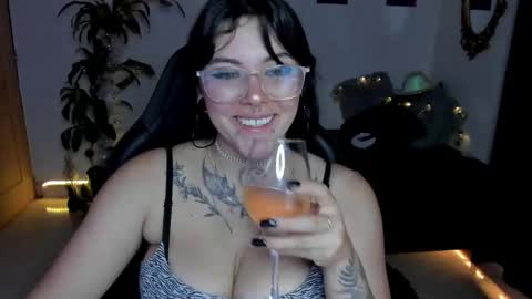 Snapshot of misscharlottte_18 chatting on 12-06-24, 10:08 Missy Charlottte.  Hey remember to give me a thumbs up ty online show from 12-06-24, 10:08