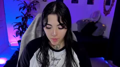 Snapshot of misscharlottte_18 chatting on 01-10-25, 05:26 Missy Charlottte.  Hey remember to give me a thumbs up ty online show from 01-10-25, 05:26