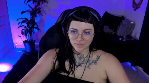 Snapshot of misscharlottte_18 chatting on 01-17-25, 10:22 Missy Charlottte.  Hey remember to give me a thumbs up ty online show from 01-17-25, 10:22