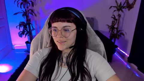 Snapshot of misscharlottte_18 chatting on 02-27-25, 09:43 Missy Charlottte.  Hey remember to give me a thumbs up ty online show from 02-27-25, 09:43