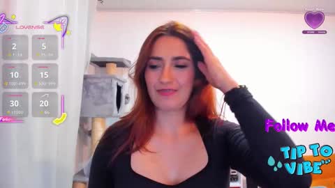 Snapshot of misscruz_ chatting on 03-20-26, 03:22 Victoria online show from 03-20-26, 03:22