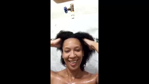 Donna di Diamanti online show from 04-21-26, 02:56