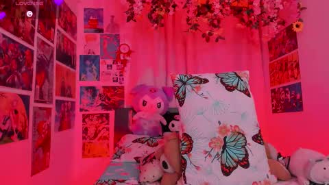 Snapshot of misscurvytop chatting on 11-02-25, 11:18 Vane online show from 11-02-25, 11:18