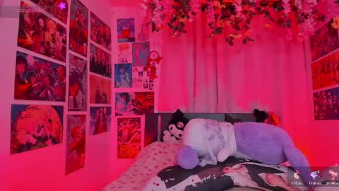 Snapshot of misscurvytop chatting on 11-29-25, 11:52 Vane online show from 11-29-25, 11:52