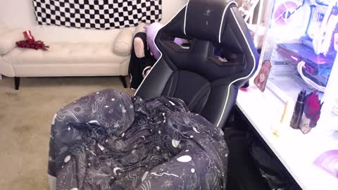 Snapshot of missdanibluee chatting on 12-03-24, 11:33 missdanibluee online show from 12-03-24, 11:33