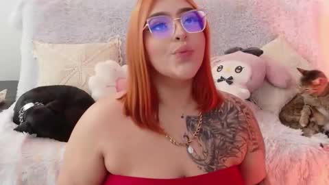 Snapshot of missevans_ chatting on 04-19-26, 08:00 missevans_ online show from 04-19-26, 08:00