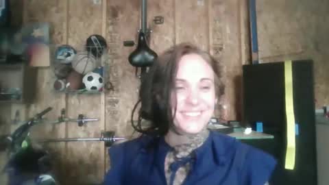 misshoneybadger333 online show from 09-30-25, 11:21