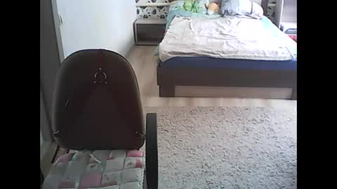 Missie Lorrie online show from 02-13-25, 08:06