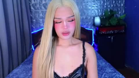 Snapshot of missionary_addiction_cumshot chatting on 06-06-26, 01:16 im your queen steffie online show from 06-06-26, 01:16