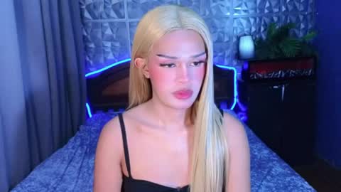 Snapshot of missionary_addiction_cumshot chatting on 06-11-26, 02:37 im your queen steffie online show from 06-11-26, 02:37