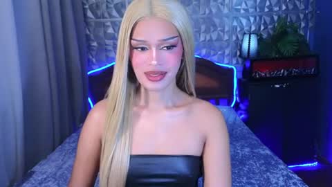 Snapshot of missionary_addiction_cumshot chatting on 06-14-26, 02:52 im your queen steffie online show from 06-14-26, 02:52