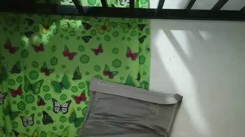 Jona online show from 04-19-26, 03:44