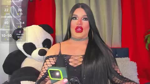 kassandra lazcano online show from 10-27-25, 12:26