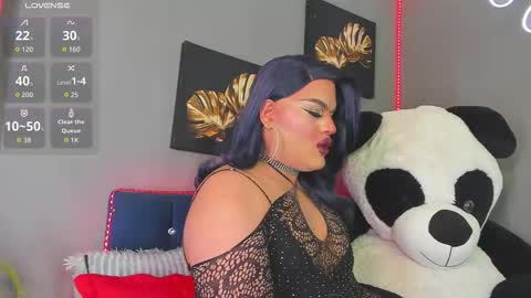 kassandra lazcano online show from 12-05-25, 01:47