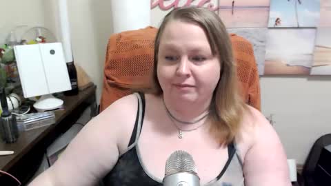 Snapshot of misskimberbbw chatting on 03-31-26, 02:13 MissKimberBBW online show from 03-31-26, 02:13