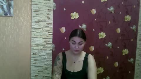 Snapshot of misskiss878 chatting on 01-07-25, 12:24 Lisa online show from 01-07-25, 12:24