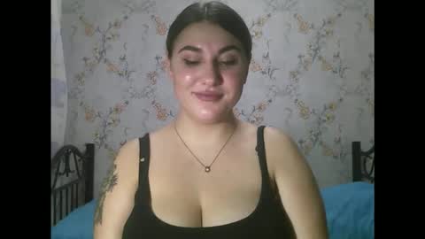 Snapshot of misskiss878 chatting on 10-26-25, 02:06 Lisa online show from 10-26-25, 02:06