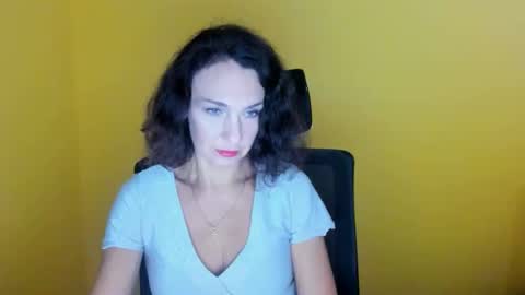 Christina online show from 10-13-25, 11:21