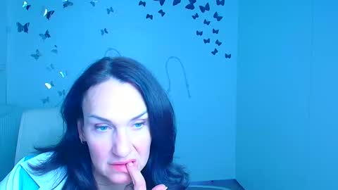 Christina online show from 04-05-26, 02:14