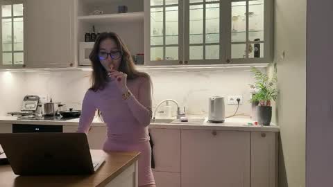 Snapshot of misslalii chatting on 05-19-26, 09:10 misslalii online show from 05-19-26, 09:10