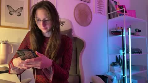 Snapshot of misslalii chatting on 05-28-26, 09:12 misslalii online show from 05-28-26, 09:12
