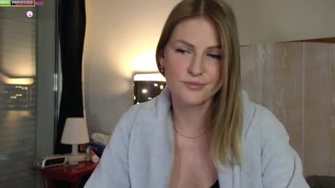 Misslucci online show from 03-07-25, 04:22