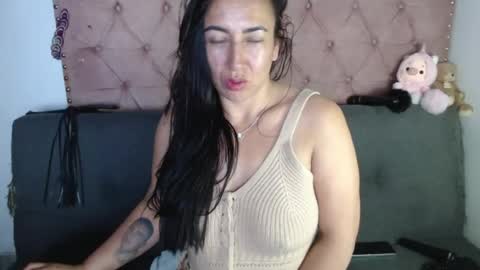 Snapshot of misslucyy1 chatting on 07-27-26, 11:01 luccy online show from 07-27-26, 11:01