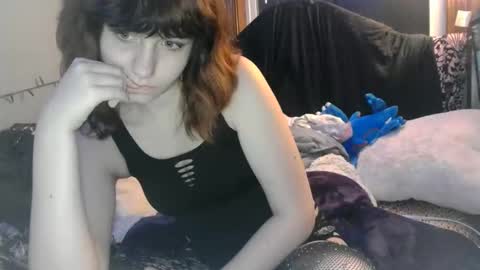 missmacabre666 online show from 05-22-26, 07:04