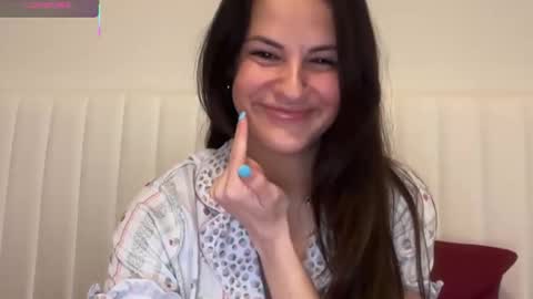 Snapshot of missmadsxx chatting on 06-02-26, 01:02 MADS online show from 06-02-26, 01:02