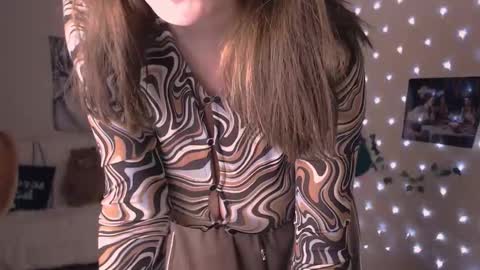 Li  online show from 12-20-25, 03:52