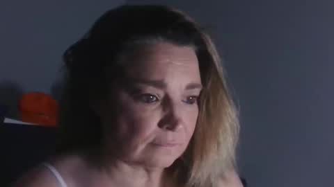 Snapshot of missmessyglaze chatting on 11-08-25, 07:52 missmessyglaze online show from 11-08-25, 07:52