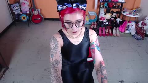 Miss Mia online show from 01-29-25, 04:08