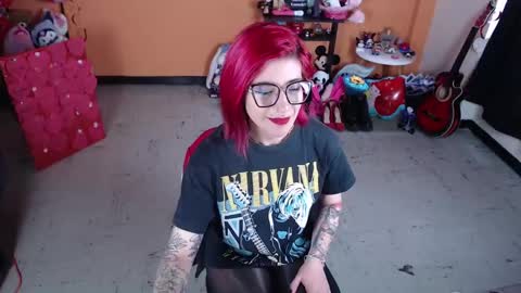 Miss Mia online show from 03-05-25, 01:17