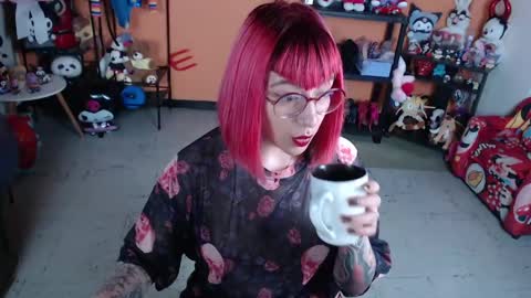 Miss Mia online show from 04-13-26, 12:43