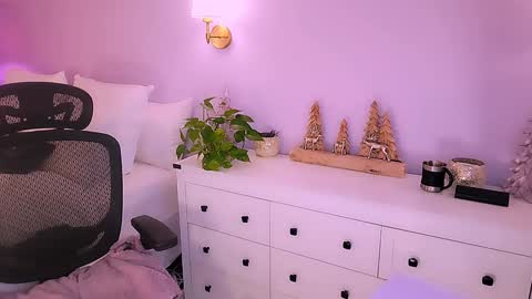 Snapshot of missmina chatting on 02-13-26, 04:41 Mina online show from 02-13-26, 04:41